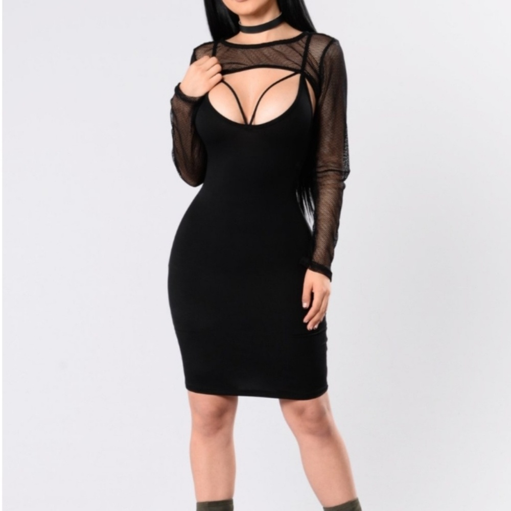 Fashion Nova Bodycon Dress & Fishnet Sleeves